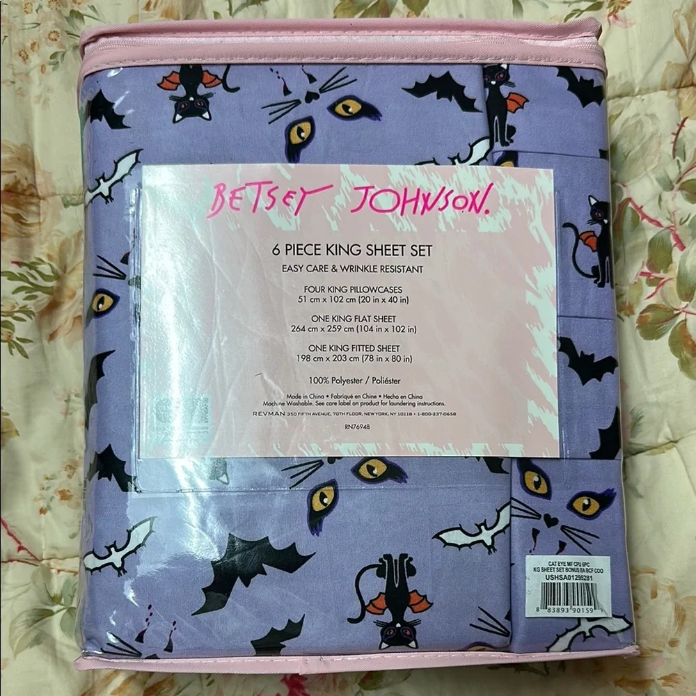 Betsey Johnson Purple Sheet Set Bedding - Picture 3 of 3